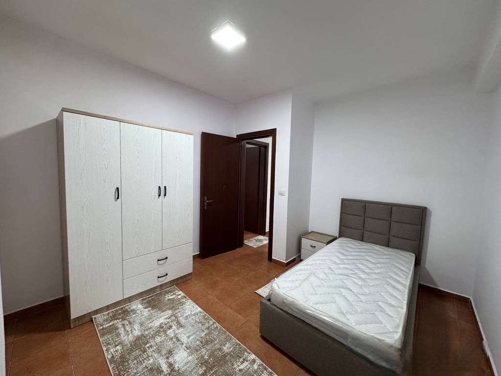 APARTAMENT 2+1 PER QIRA, XHAMIA E TABAKEVE!