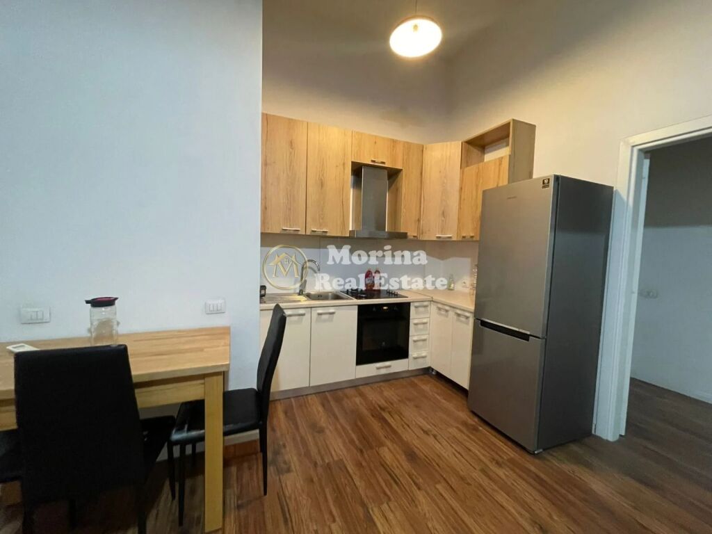 Rent | Apartment 2 + 1 | Zogu i Zi | 900 €/month