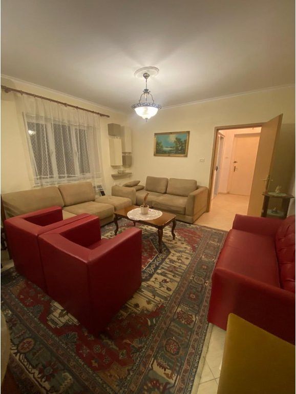 AFFITTASI APPARTAMENTO 3+1+2 IN VIA SAMI FRASHERI