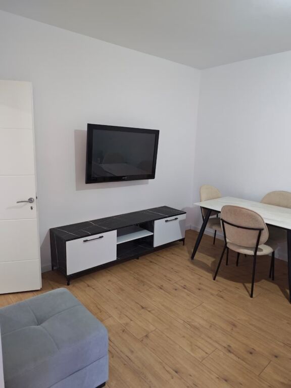 Apartament 2+1 me qira te Stadiumi Durres