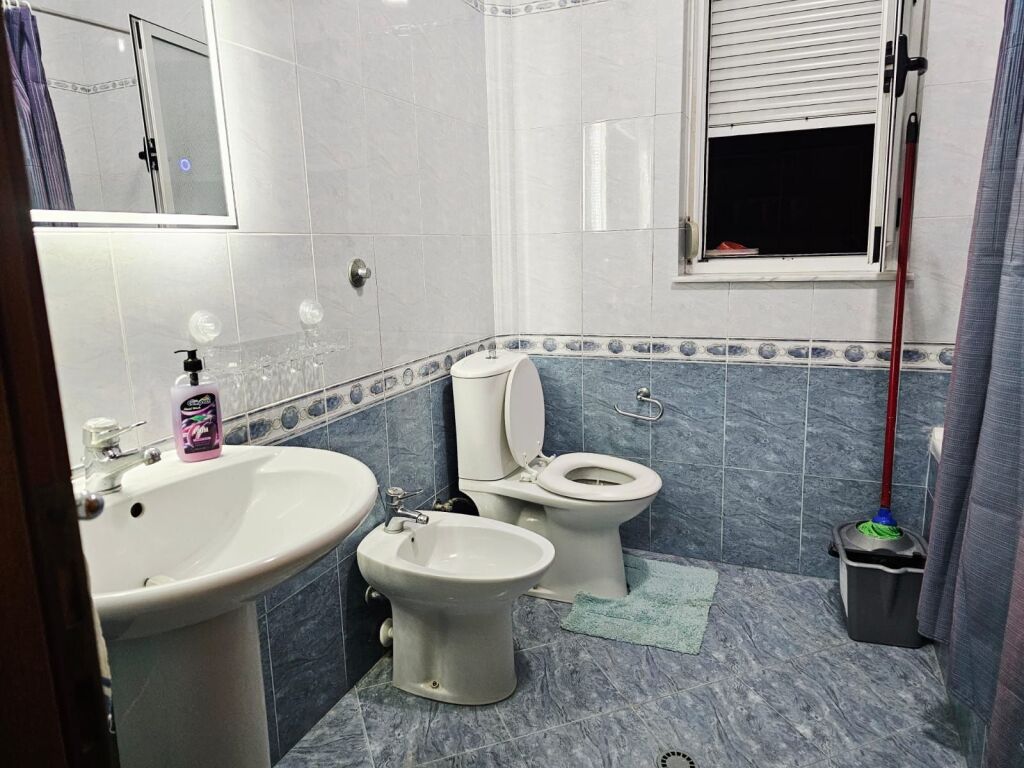 Apartament 2+1 per qera tek Ambasada Amerikane!