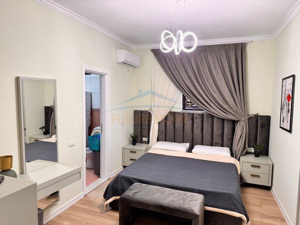 Qera , Apartament 3+1+2, Bulevardi B.Curri , Tirane 1,200 €