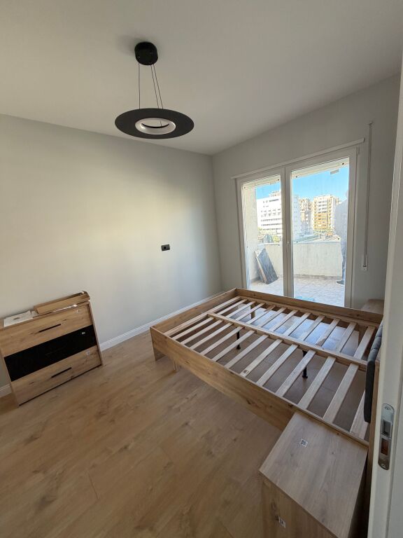 🏡 Appartamento 1+1 in vendita a Shkëmbin e Kavajës