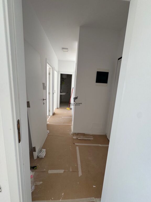 OFFICE FOR RENT 85 M2 PARIS COMMUNE 700 EURO