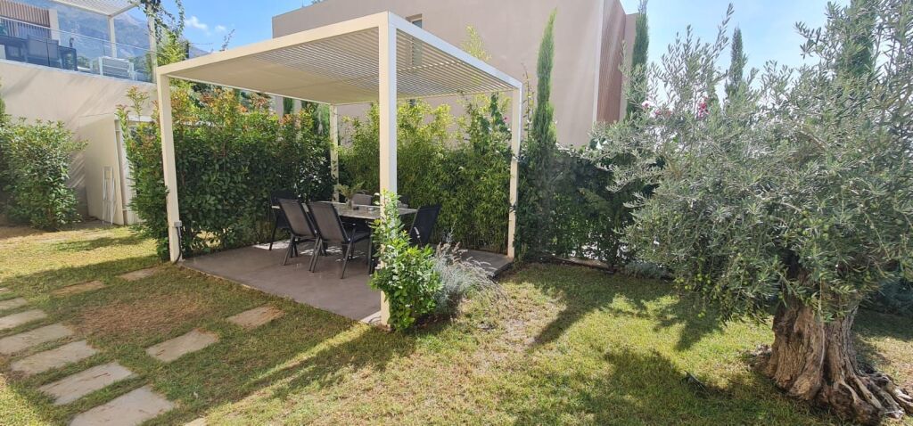 Shitet 2+1 ne Green Coast 1, rreshti 4