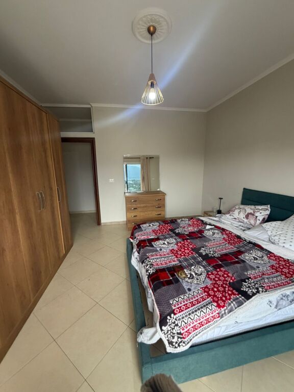 Jepet Apartament me qera