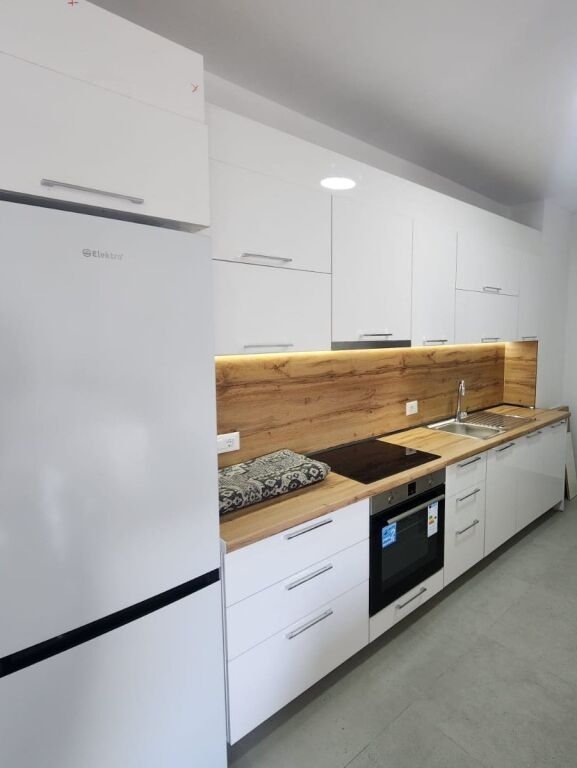 APPARTAMENTO APPENA INVESTITO IN AFFITTO VICINO A KAZAZI, DURRËS