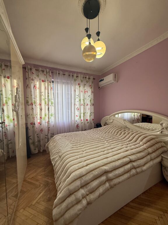 🏠Shitet Apartament 2+1 📍Myslym Shyr  🏢Kati i 4, pa ashensor 📐Sip. 72m2 💶 Çmimi : 210.000€, Dokumentacion i rregullt hipotekor