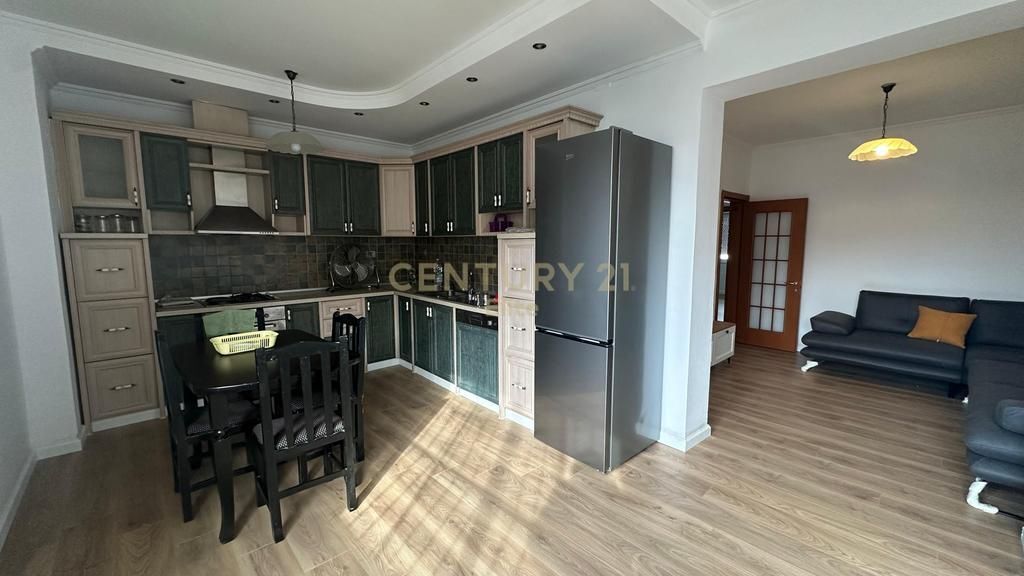 Appartamento 2+1 in affitto a Piazza Willson, 85,5 m², 5° piano (ultimo piano)