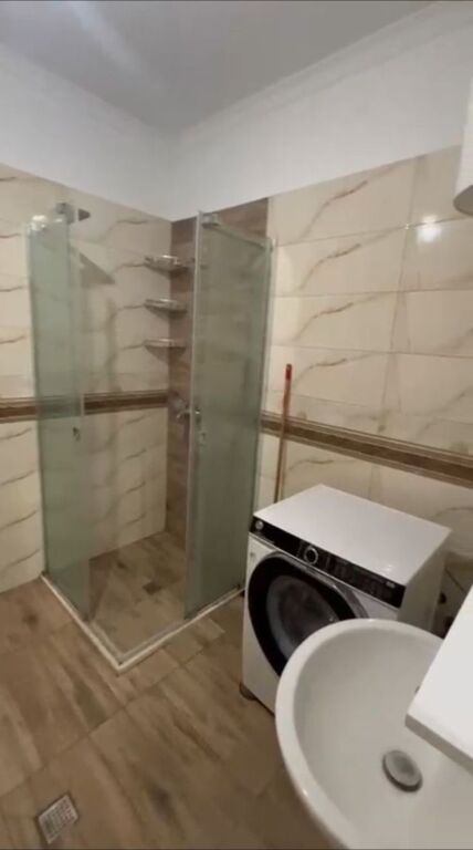 APARTAMENT ME QERA 2+1