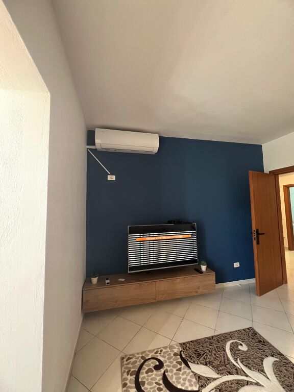 Hera e Parë me Qera: 1+1 &amp; kuzhinë më vete ( 60m2) (📍Kodra e Diellit - pa vajtuar te Eleonora) | 55,000 Lekë/Muaj E Pa Banuar me Parë 🔥