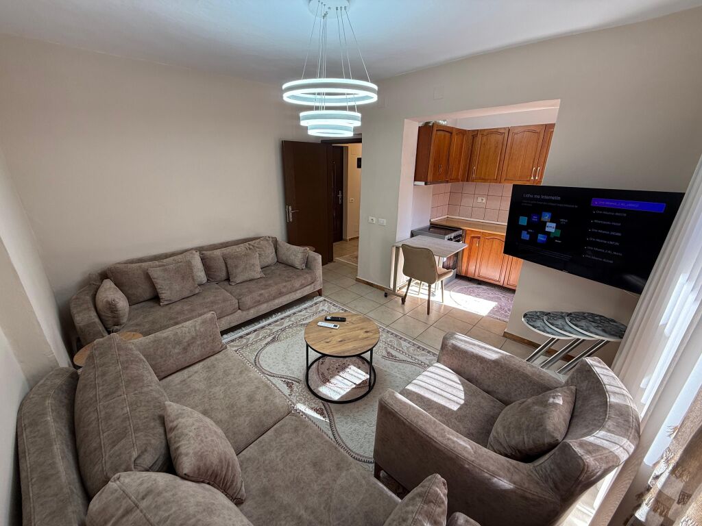 Jepet me qera apartament 1+1