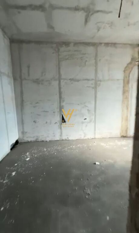 SHITET APARTAMENT 1+1+BLK TE MATERNITETI I RI 126.000 EURO