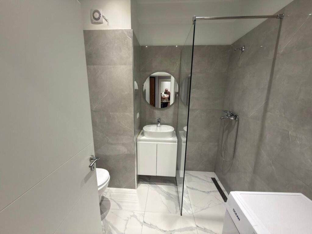 Qera, Apartament 1+1+Post Parkim, Unaza e Re, Tirane, 500€