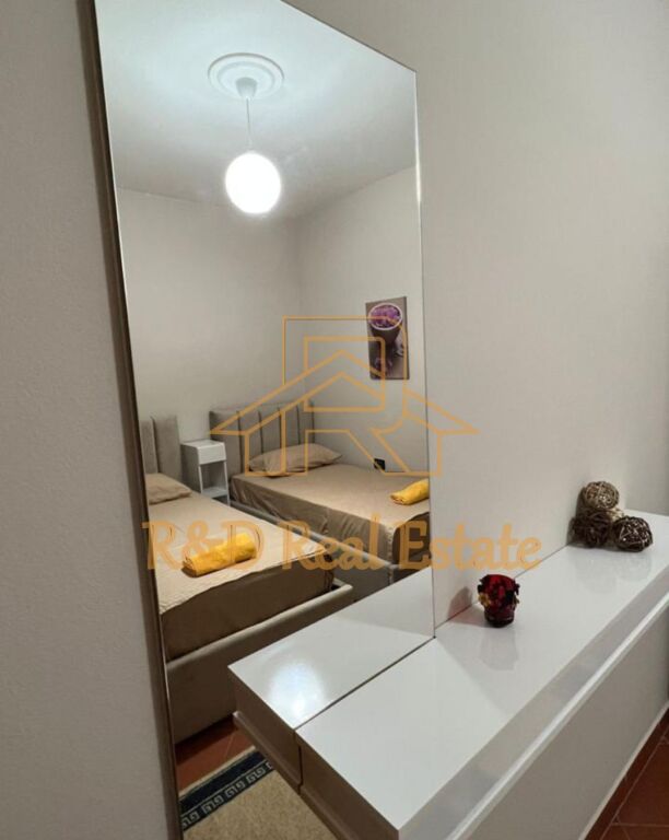 Affittasi appartamento 2+1 Petro Nini