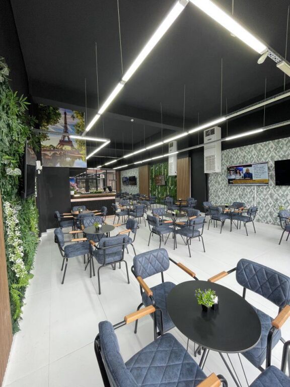 RENTAL PREMISES 141 M2 5 MAY 1,100 EURO