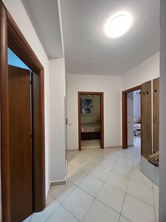 Hera e Parë me Qera: 1+1 &amp; kuzhinë më vete ( 60m2) (📍Kodra e Diellit - pa vajtuar te Eleonora) | 55,000 Lekë/Muaj E Pa Banuar me Parë 🔥