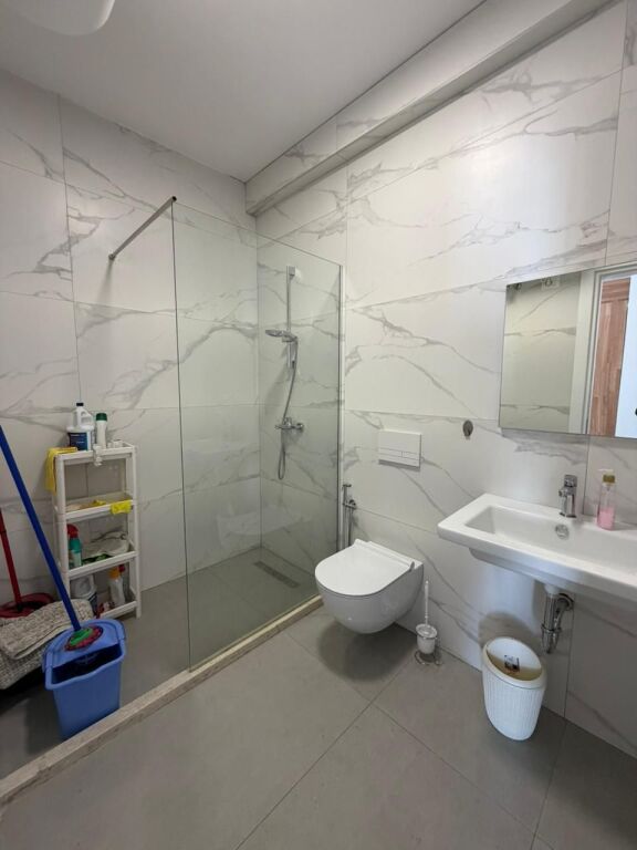 🏡 Appartamento 2+1 con veranda in vendita a Rezidenca Erli