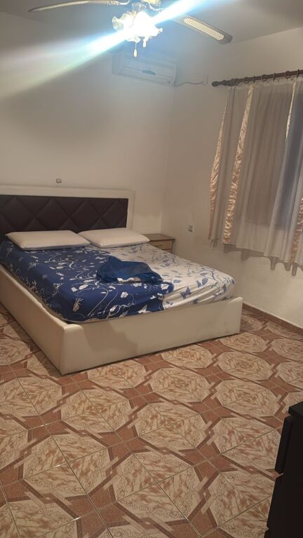 Jepet Me Qera Apartament 1+1+1 Ballkon