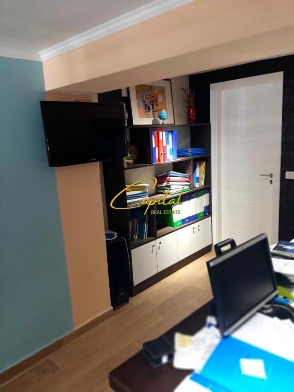 LOCALE COMMERCIALE IN VENDITA 41 M2 MYSLYM SHYRI 105.000 EURO