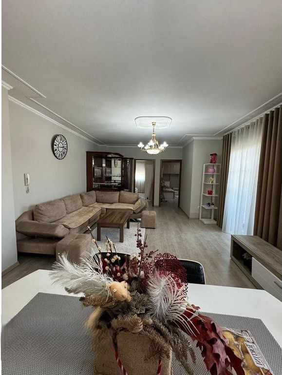 Shitet Apartament 2+1+2 tek Oxhaku 180,000 €