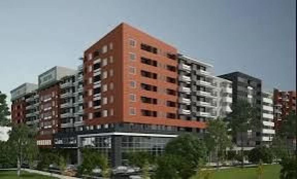 Negozio in vendita a Golden Park, piano 0