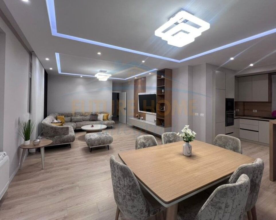 Qera, Apartament 3+1+2+2 Poste parkimi, Shkolla e Kuqe