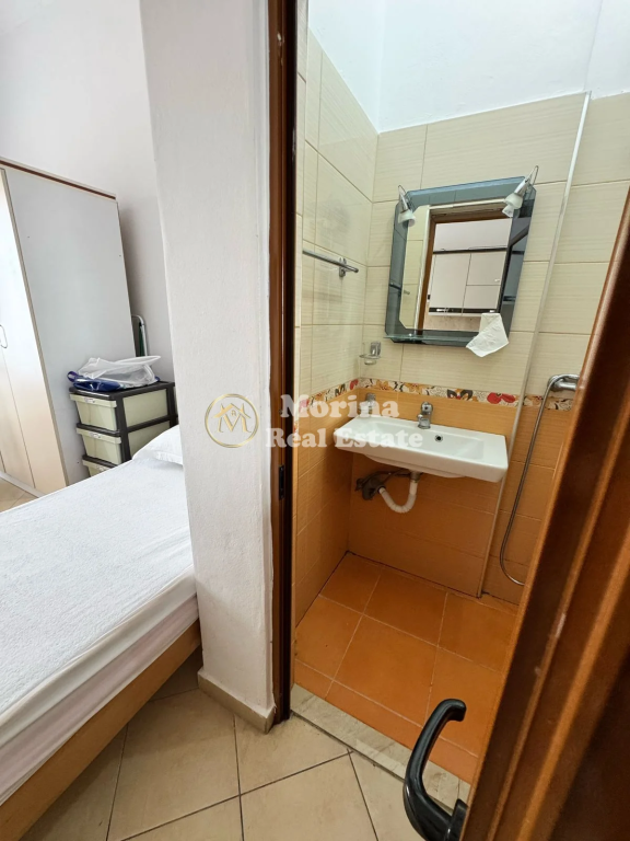 Affitto | Monolocale | Via 5 Maji | 300 €/Mese