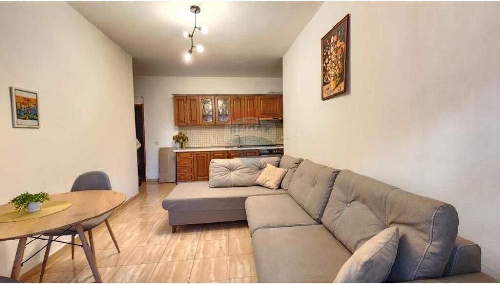 Apartament 1+1 per qira ne Astir. !