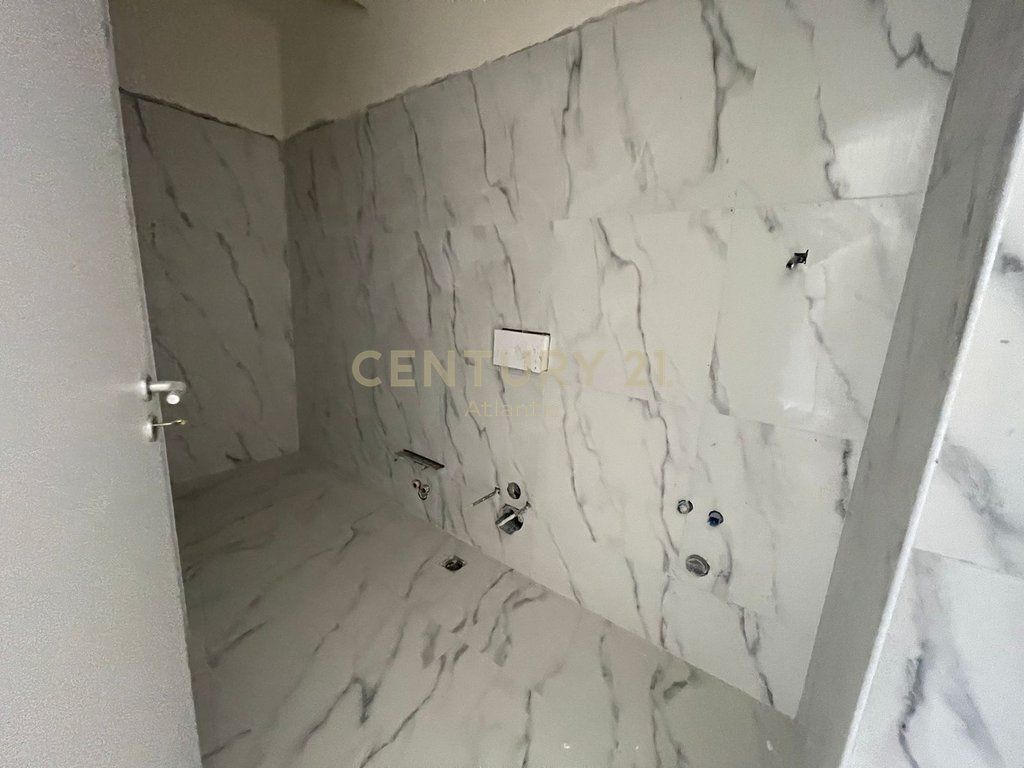 VENDESI APPARTAMENTO 1+1 A GOLEM