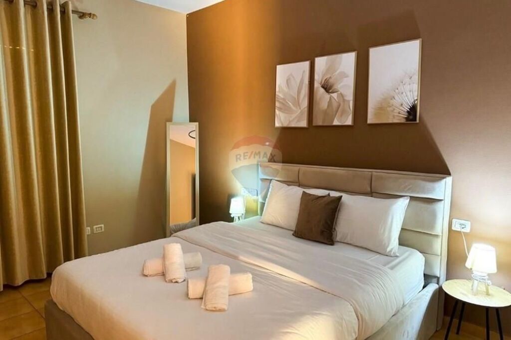 Apartament 1+1 per qira tek Rruga e Barrikadave!