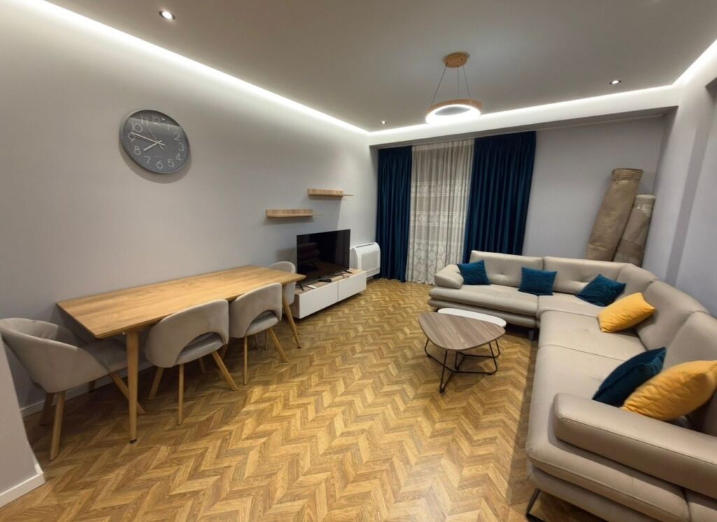 Appartamento 1+1 in Affitto Astir