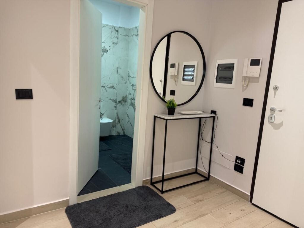 APARTAMENT 1+1+POST PARKIMI TEK TEGU