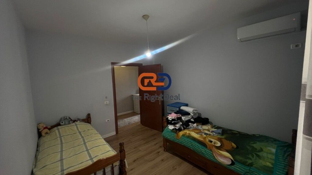 A Fresk si affitta un appartamento 2+1 completamente arredato!!!