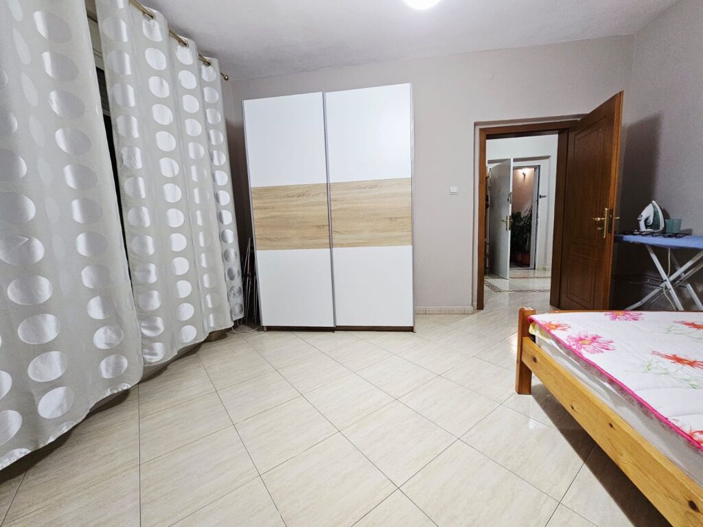 Apartament 2+1 per qera tek Ambasada Amerikane!