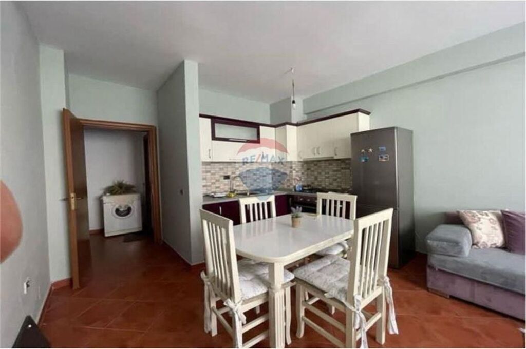 Apartament - Për Qira - Rruga Mikel Maruli, Tiranë