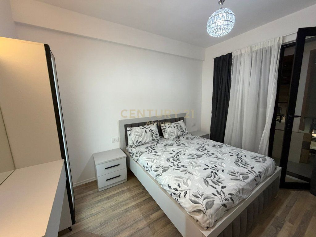 APARTAMENT ME QERA 1+1+BALLKON NE ASTIR TEK URBAN GATE