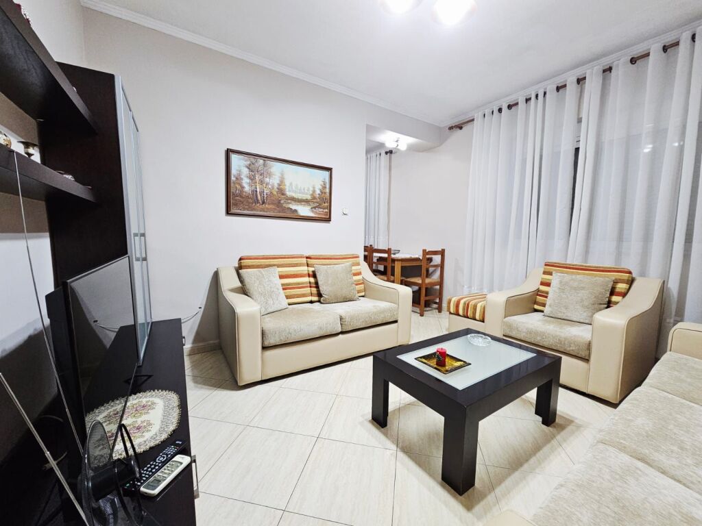 Apartament 2+1 per qera tek Ambasada Amerikane!