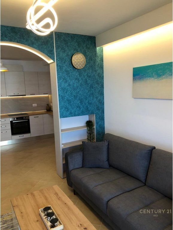 SHITET APARTAMENT 1+1 TEK UJI I FTOHTE NE VLORE