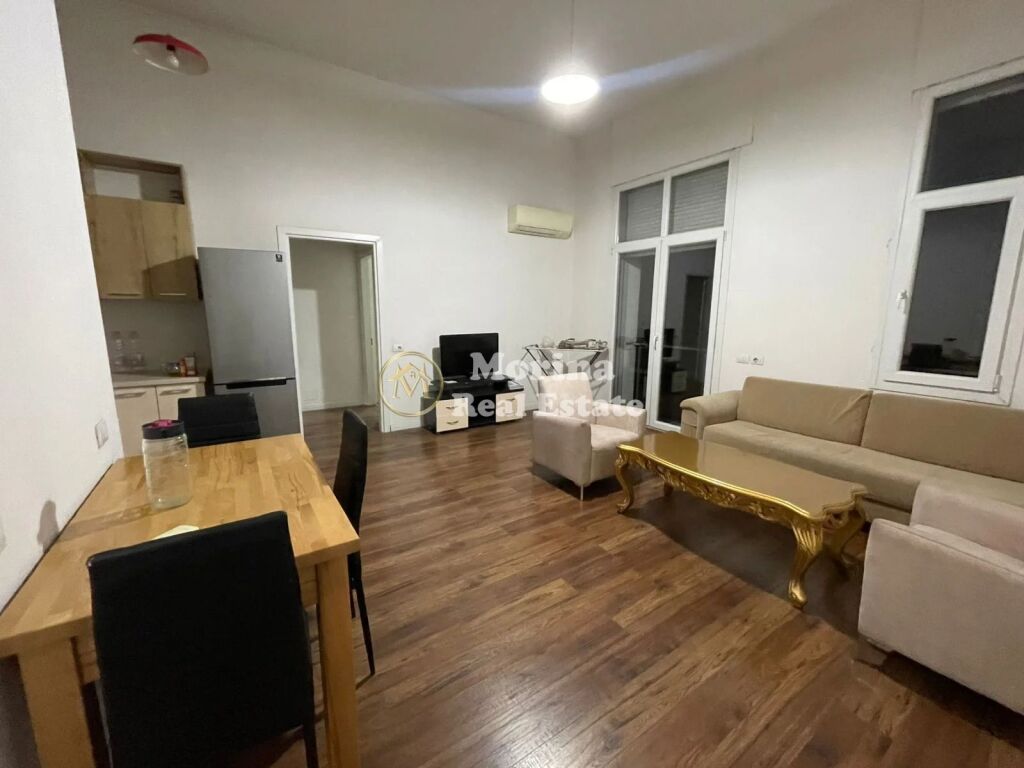 Rent | Apartment 2 + 1 | Zogu i Zi | 900 €/month