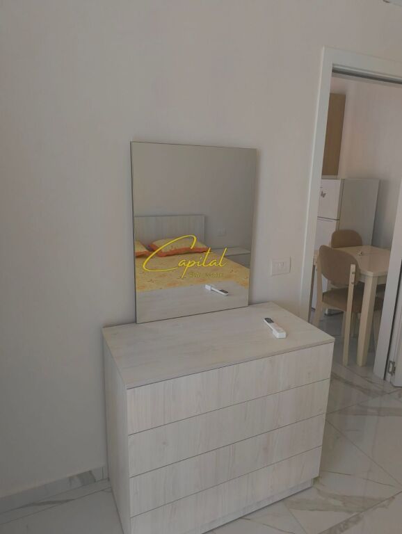 APARTAMENT ME QIRA 1+1 5 MAJI 55.000 LEKE