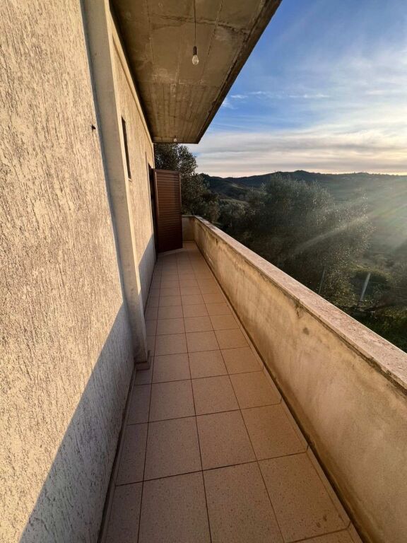 Shitet Stepi 150tm me bache 8 dulume