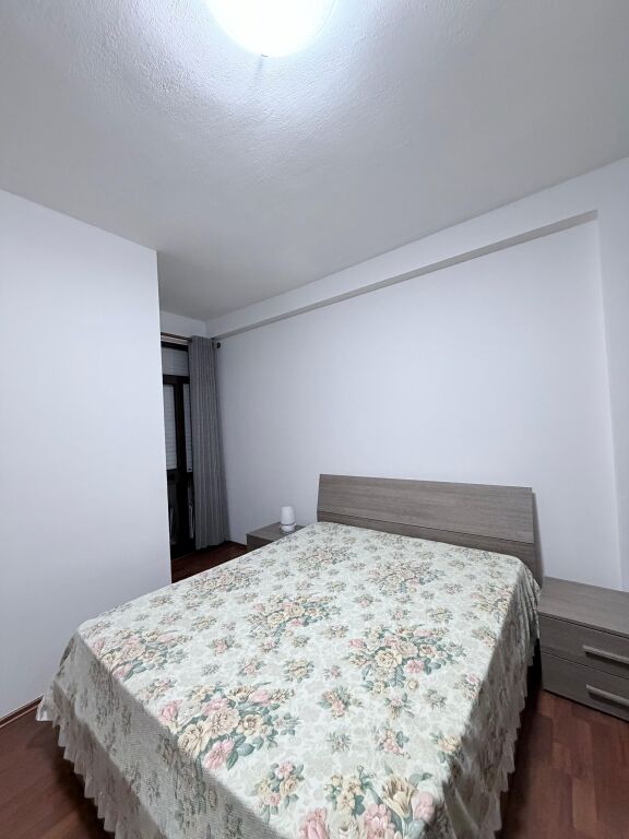 JEPET ME QIRA: APARTAMENT 2+1 – RRUGA "HIM KOLLI"