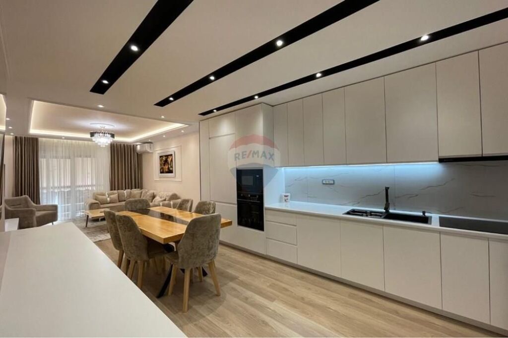 Appartamento 2+1+2+ Posto Auto Lago Secco