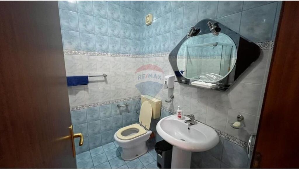 Appartamento 2+1+2+2 balconi + deposito in affitto a Piazza Willson