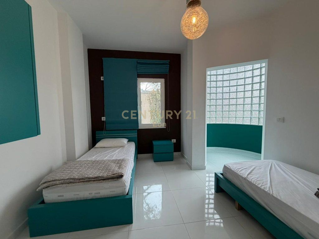 3-storey Villa For Sale in Qerret! 1,000,000 €