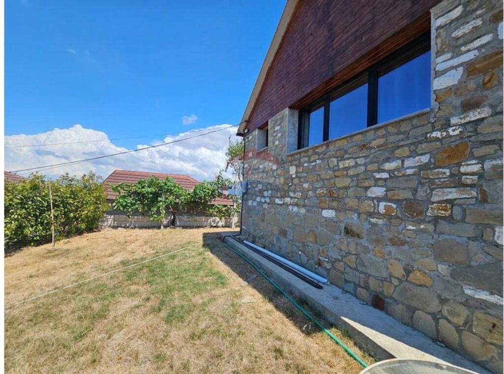 Casa colonica - In vendita - Pezë, Tirana(ID: 530181003-414)