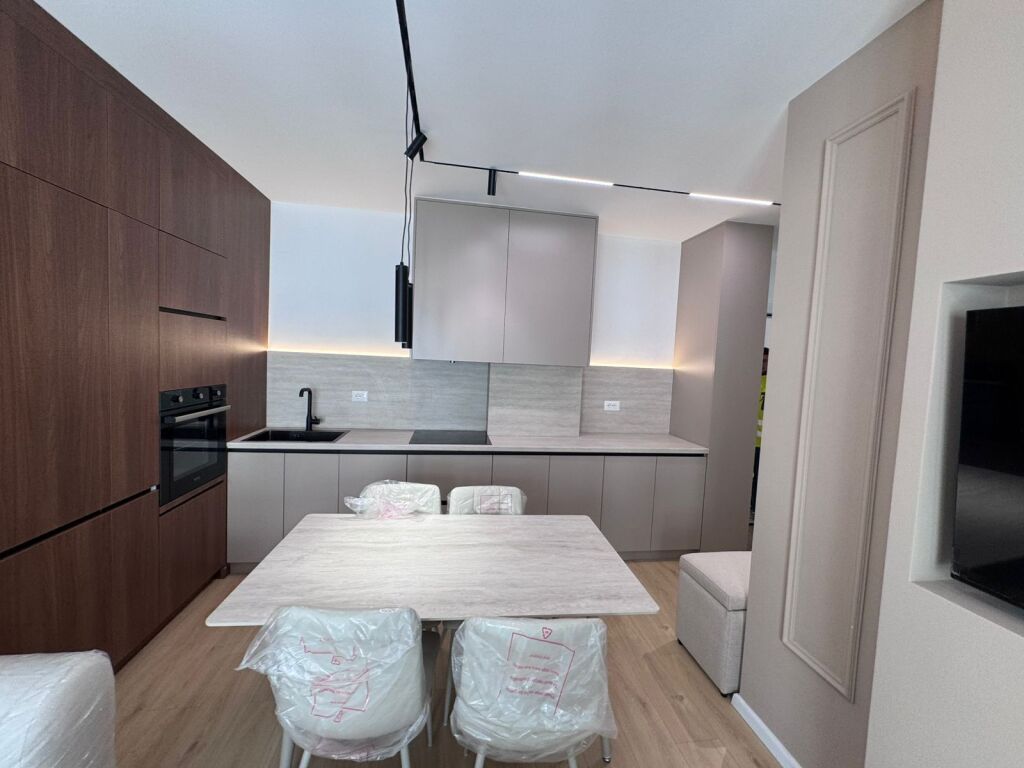 Apartament 1+1, Rez. Kadiu!