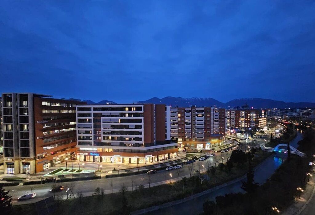 ☄️Shitet Apartament 3+1 te kompleksi Delijorgji!