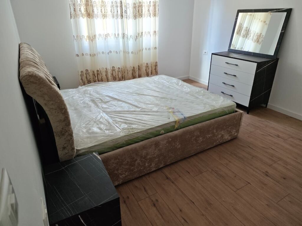 Apartament 2+1 me qira te Stadiumi Durres